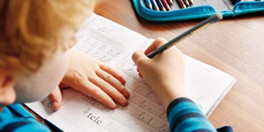 Öğretmenler el yazısına sıcak bakmıyor
