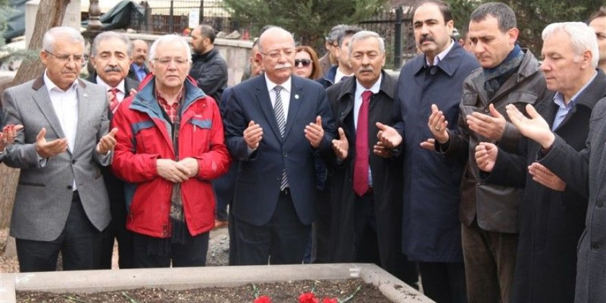 Koncuk: Büyük Şair Mehmet Akif Ersoy’u Rahmetle Anıyoruz