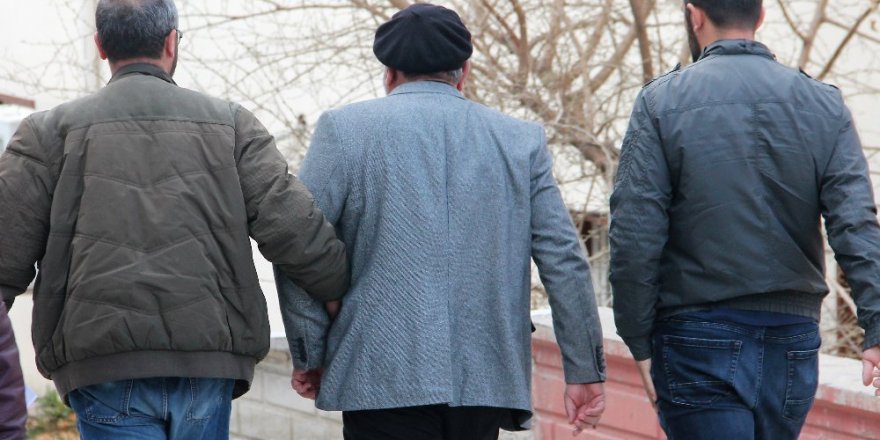 FETÖ’nün eğitim yapılanmasına operasyon: 8 gözaltı