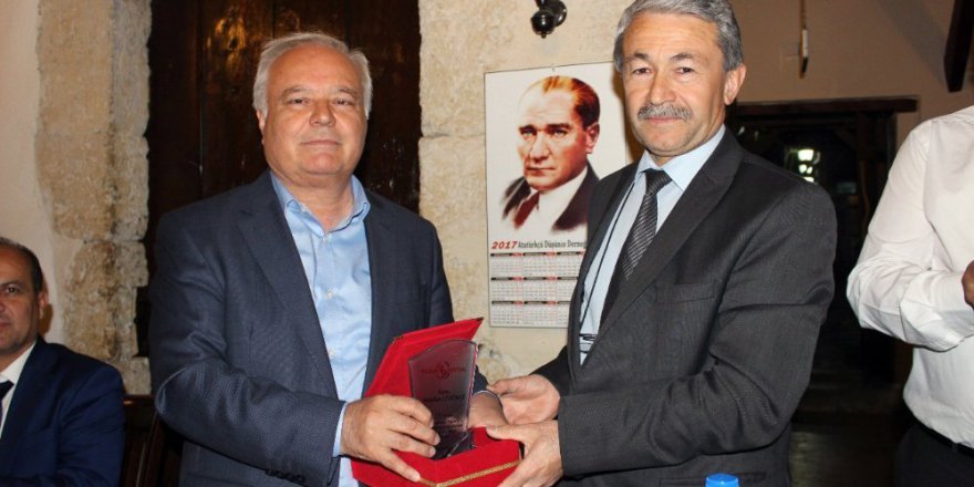 Çaycı olarak başladı, müdür olarak emekli oldu