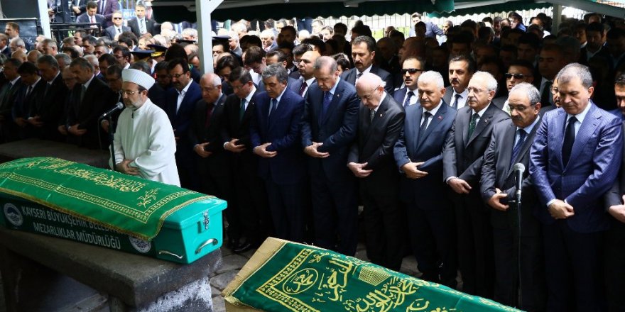 Abdullah Gül’ün babası son yolculuğuna uğurlandı