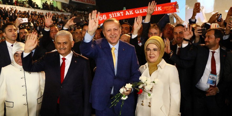 AK Parti’de tüzük değişti! İşte değişen maddeler