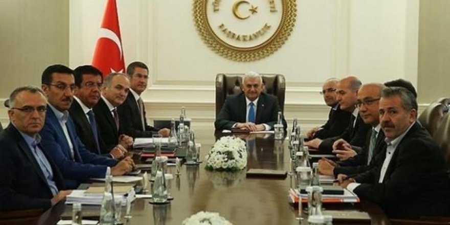 Üç bakan kabine dışında kalacak!