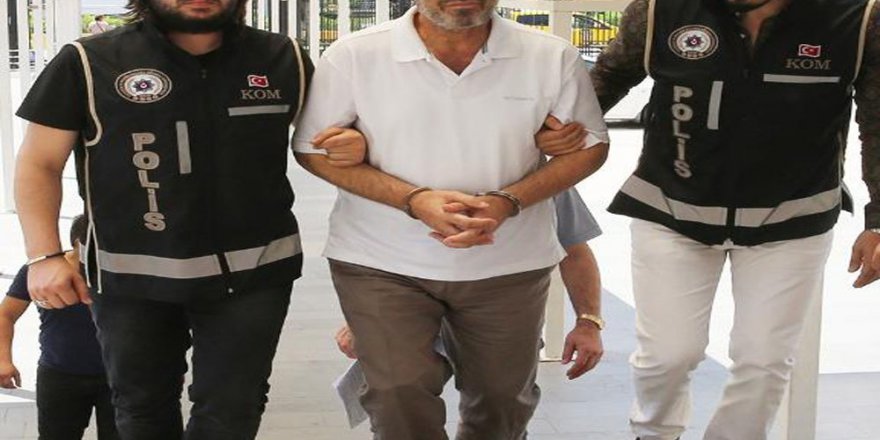 Eski rektör FETÖ’den tutuklandı