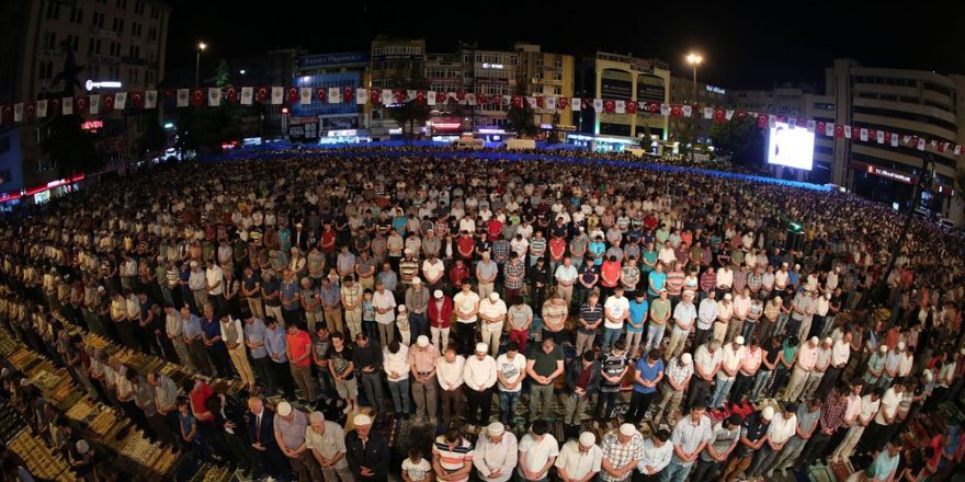 Kadir Gecesi bu gece idrak edilecek