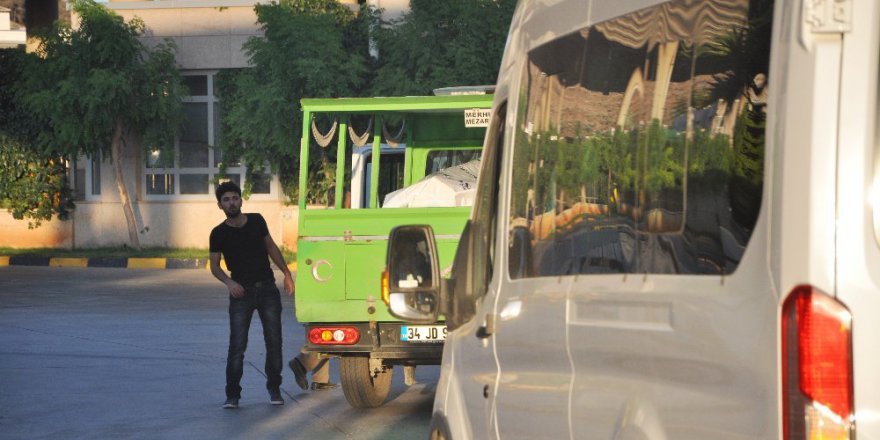 Hamile kadın ve bebeğinin cenazesi Suriye’ye gönderildi