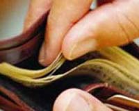 Öğrenim kredisi borcunu ödeyemeyen üniversite mezunları Meclis'ten af bekliyor