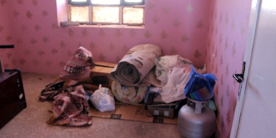 Şehit Öğretmenin Ailesine Gönderilen Eşyaları Duygulandırdı