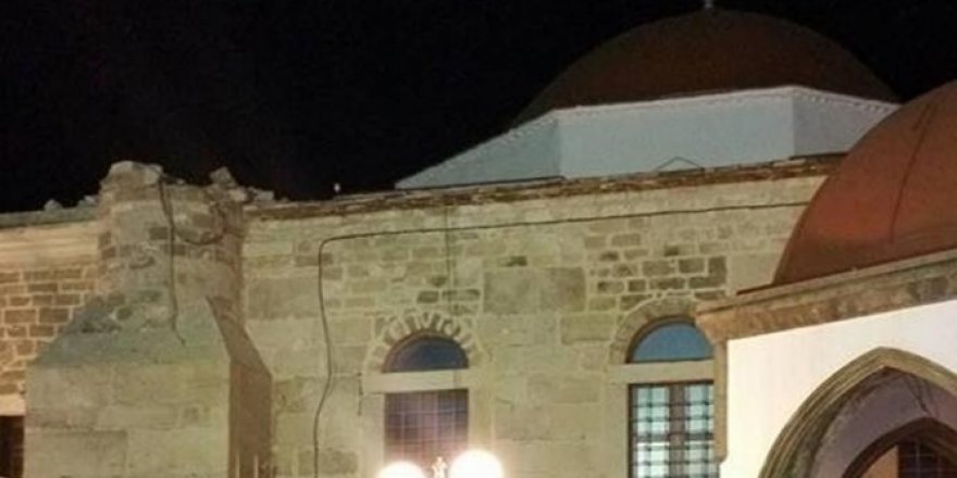 Deprem Tarihi camiye hasar verdi!
