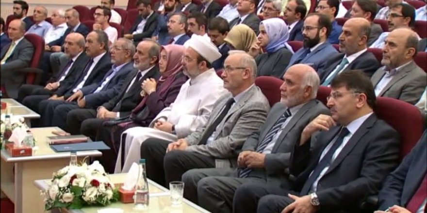 Diyanet, FETÖ’nün bozukluklarını 1 yıl inceleyerek buldu