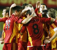 GS'li futbolcular paralarını alamıyor