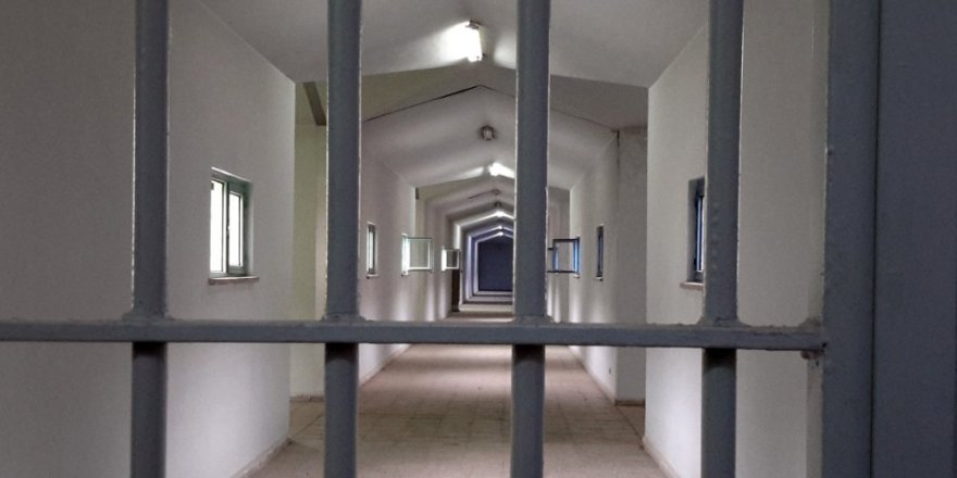 "FETÖ’cüler için 50’den fazla cezaevi yapılıyor"