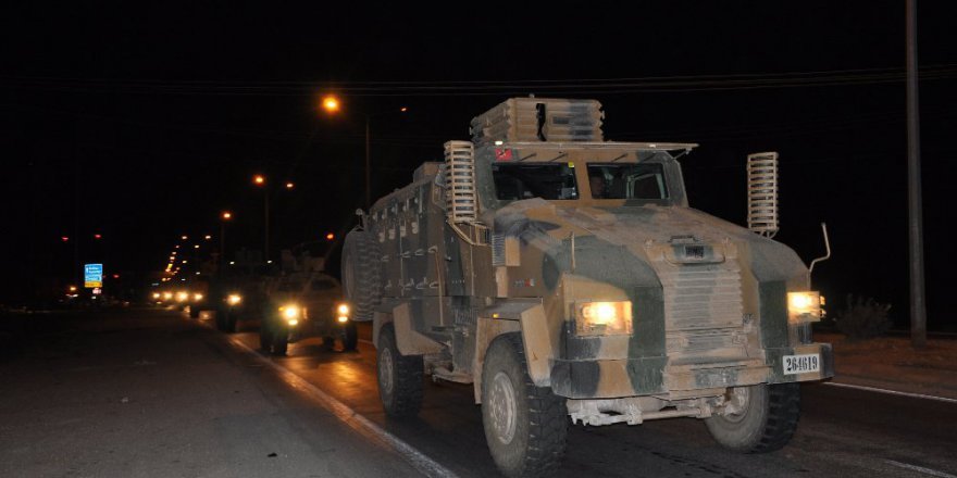 Suriye Sınırına Askeri Araç Sevkiyatı