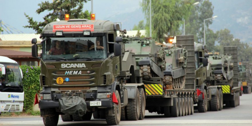 Suriye sınırına askeri sevkıyat sürüyor