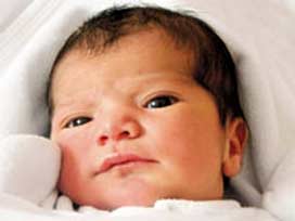 Doğduktan hemen sonra konuştu