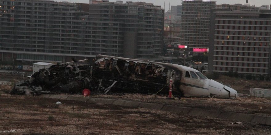 Uçak kazasının boyutu hava aydınlanınca ortaya çıktı