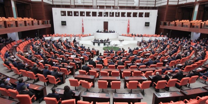 Tezkere TBMM Başkanı Kahraman’a sunuldu