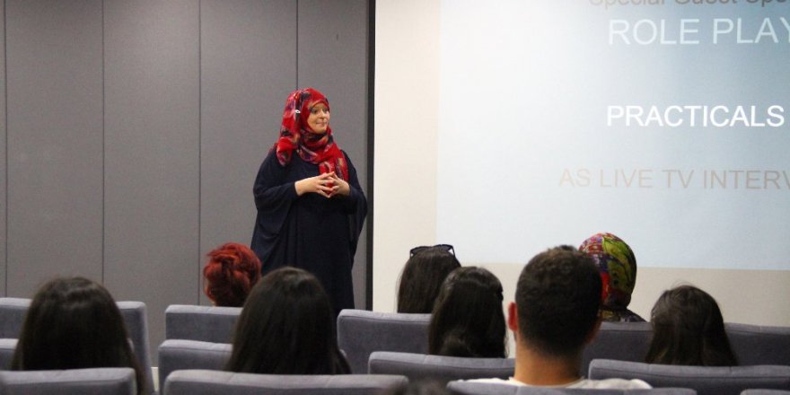 Tony Blair’in baldızı Gaziantep’te ders vermeye başladı