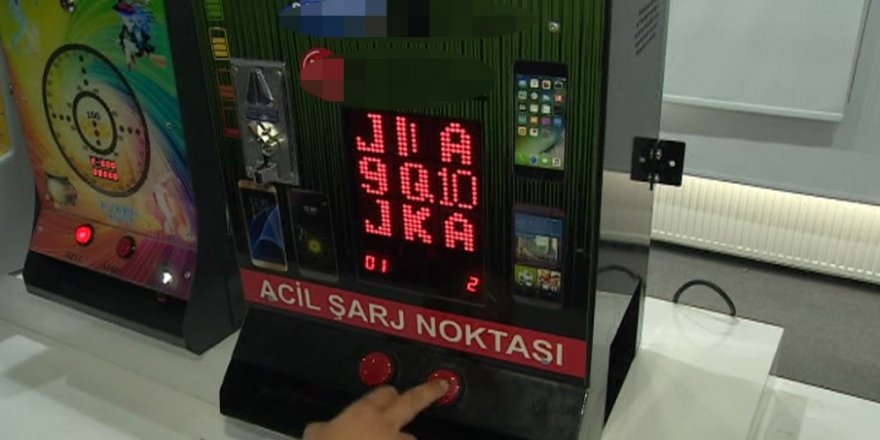 Okul çevrelerindeki kafelere yerleştirilen şarj cihazı görüntülü...