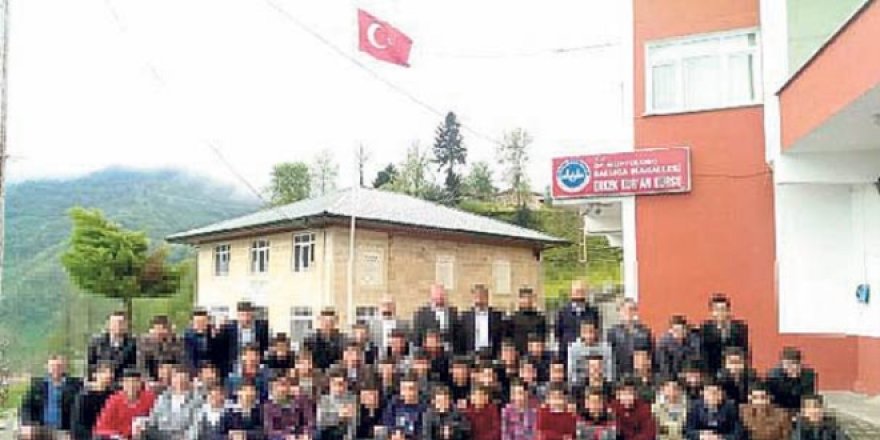 Kuran kursunda boruyla dayak