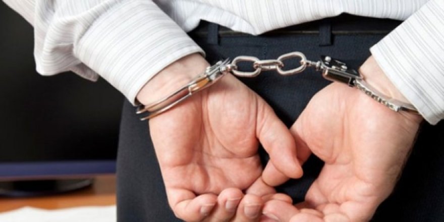 Müdür Yardımcısı, 8 Kız Öğrenciyi Tacizden Tutuklandı!