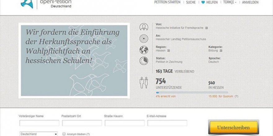 Frankfurt'ta 'Türkçe Dersi' İçin İmza Kampanyası