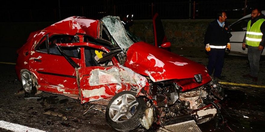 Polis memuru trafik kazasında hayatını kaybetti