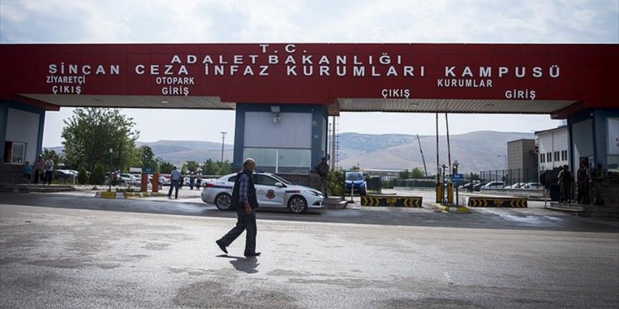 Akıncı Üssü duruşması sırasında sanıktan sanığa 'motivasyon' notu