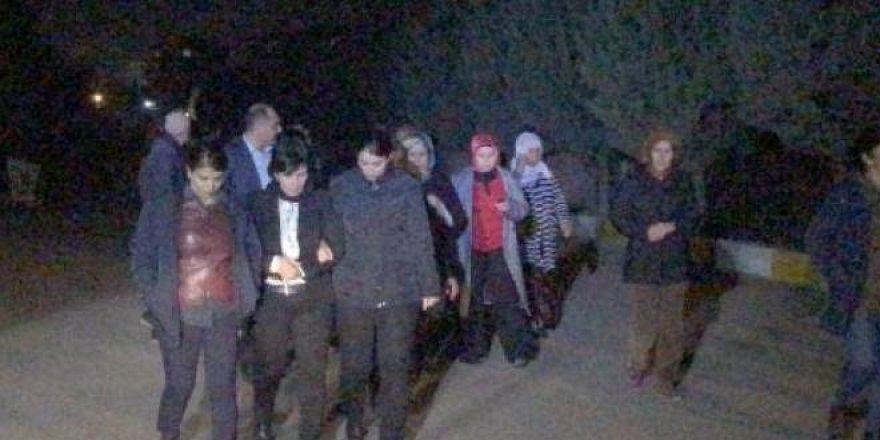 Terörist cenazesine katılan vekiller hakkında suç duyurusu