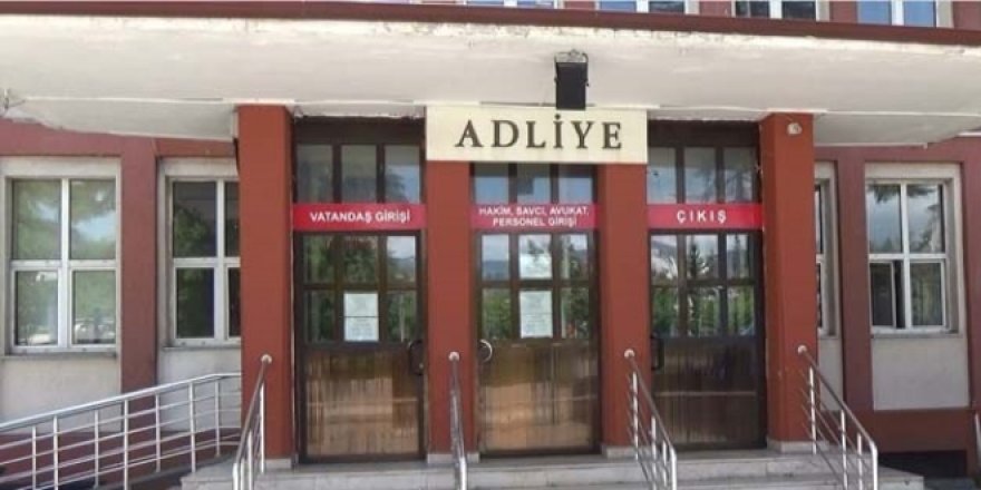 FETÖ liderinin fanilasını öğrencilere öptürdüler iddiası