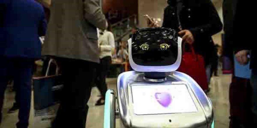 İnsansı robotlar öğretmenliğe kodlanıyor