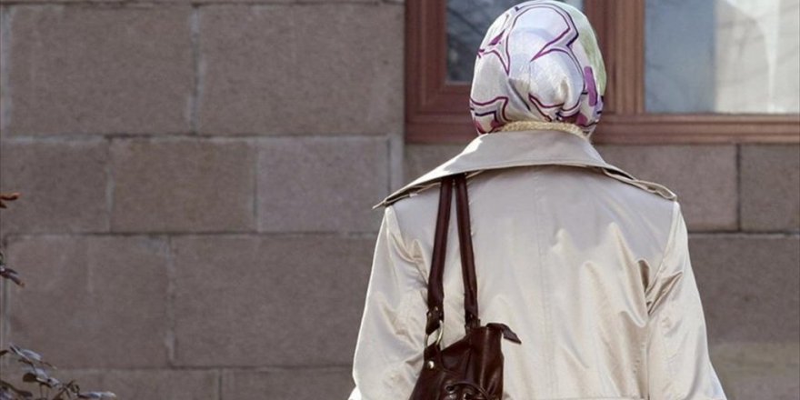 FETÖ başörtüsü üzerinden de algı operasyonu yapmış