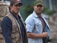 Hollywood'un aksiyon yıldızları bu filmde bir araya geldi