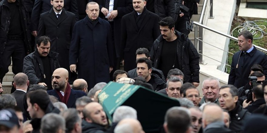 Mesut Yılmaz'ın oğlu son yolculuğuna uğurlandı