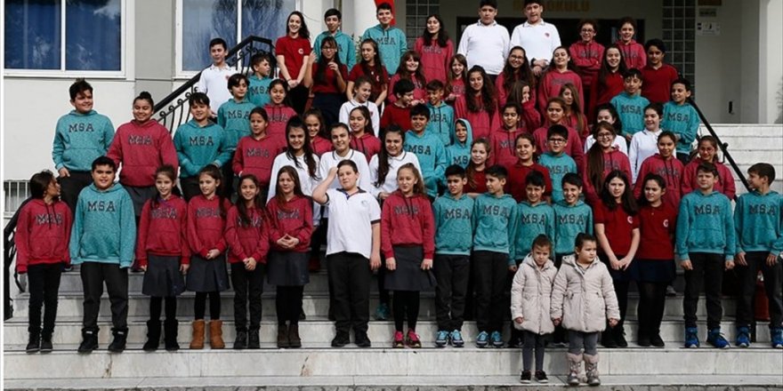 Bir okulda 33 ikiz ve 1 üçüz