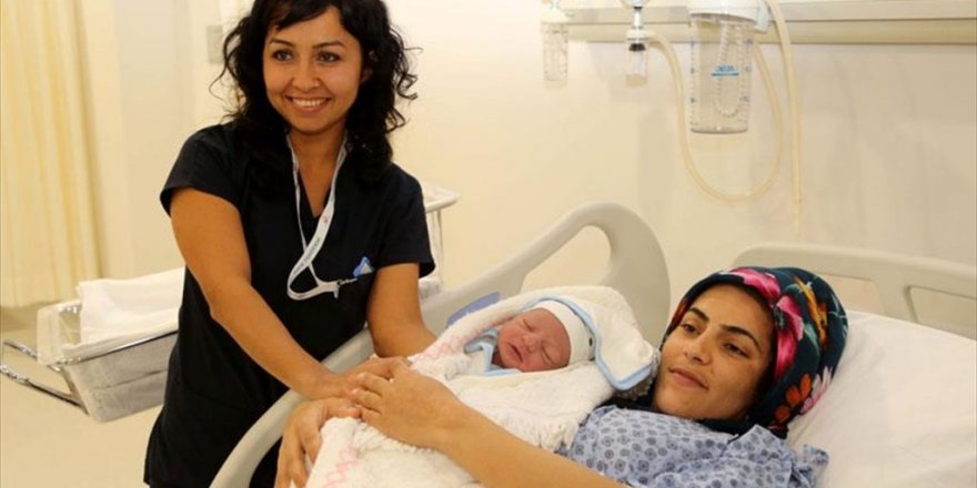 Yeni yılın ilk bebekleri dünyaya geldi