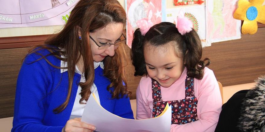 Karne konuşmasında ilk adım 'göz teması'