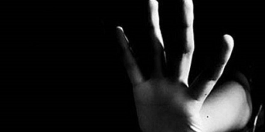 Kız öğrenciye tacizle suçlanan müdür açığa alındı