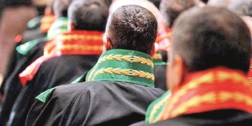 Hakim ve savcıya yardımcı geliyor