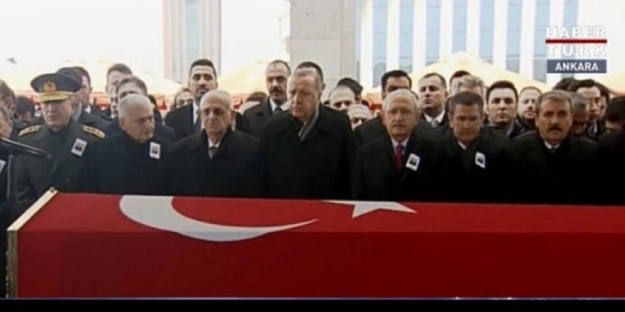 'Üç beş soysuza bu sınırlarda soluk aldırmayız'