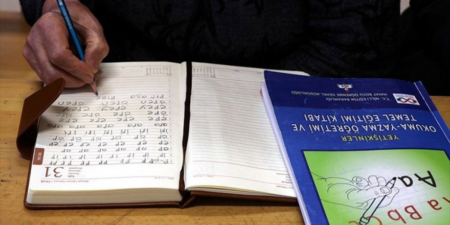 MEB okuma yazma seferberliği için sahaya iniyor