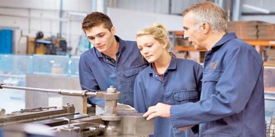 Çalışan gence çifte maaş