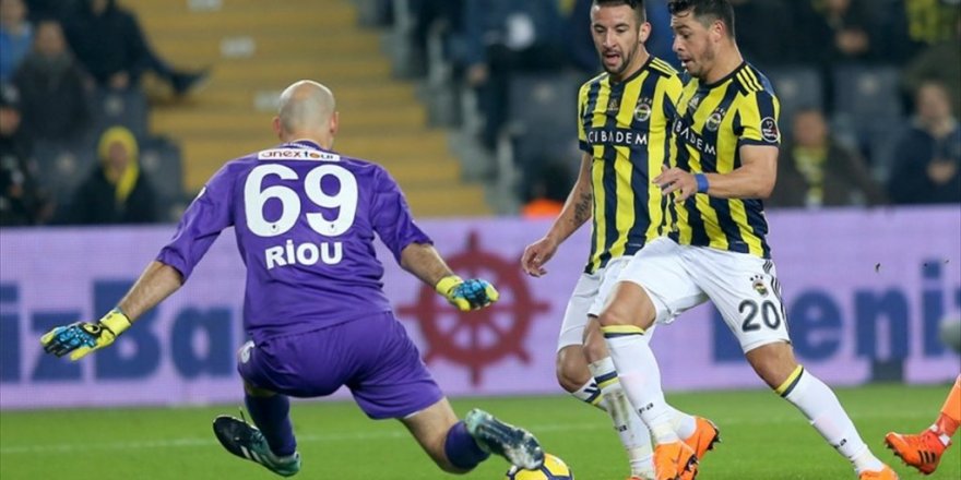 Fenerbahçe seriyi bozmadı: 3-0