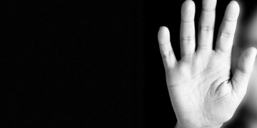 Cinsel istismarda bulunan öğretmene 25 yıl hapis