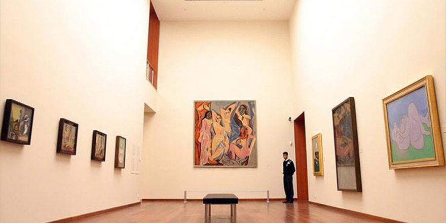 Picasso'nun 'Altın Meşe' tablosuna rekor fiyat