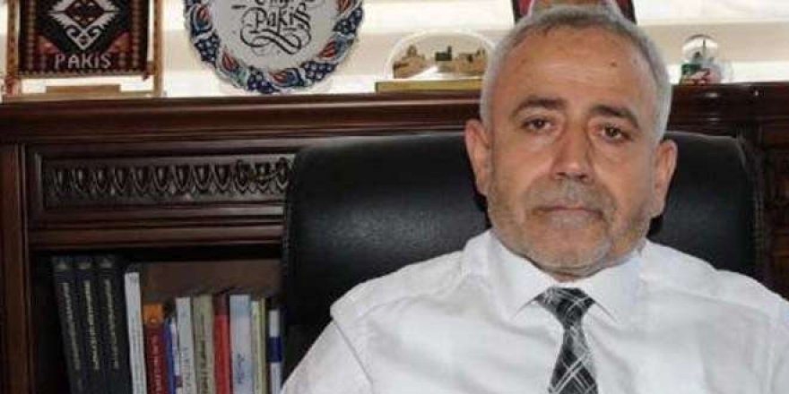 Rektör, 28 adayı eleyip oğlunu atadı