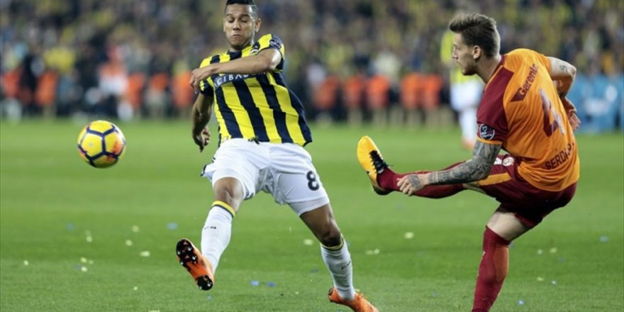 Fenerbahçe ile Galatasaray 0-0 berabere kaldı