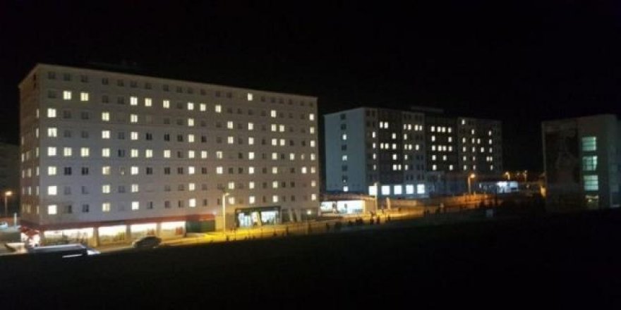 Kız yurtlarındaki öğrencilerden Afrin koreografisi