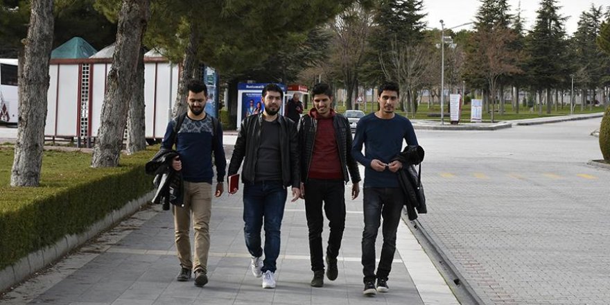 Suriyeli gençler üniversiteye 'Akademik Türkçe' ile hazırlanacak