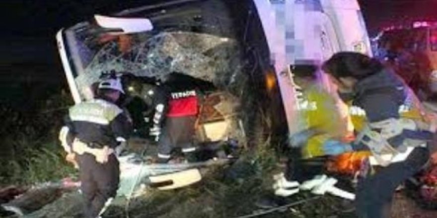 Çorum'da otobüs kazası:2 ölü, 33 yaralı